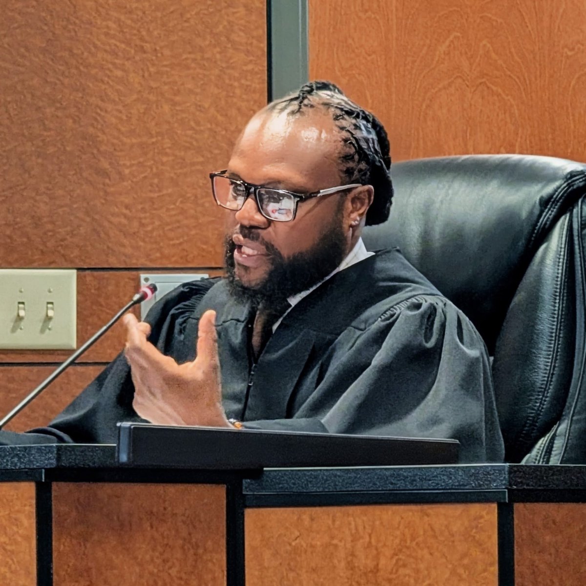 Judge Stephen Knights, Jr. tweet media