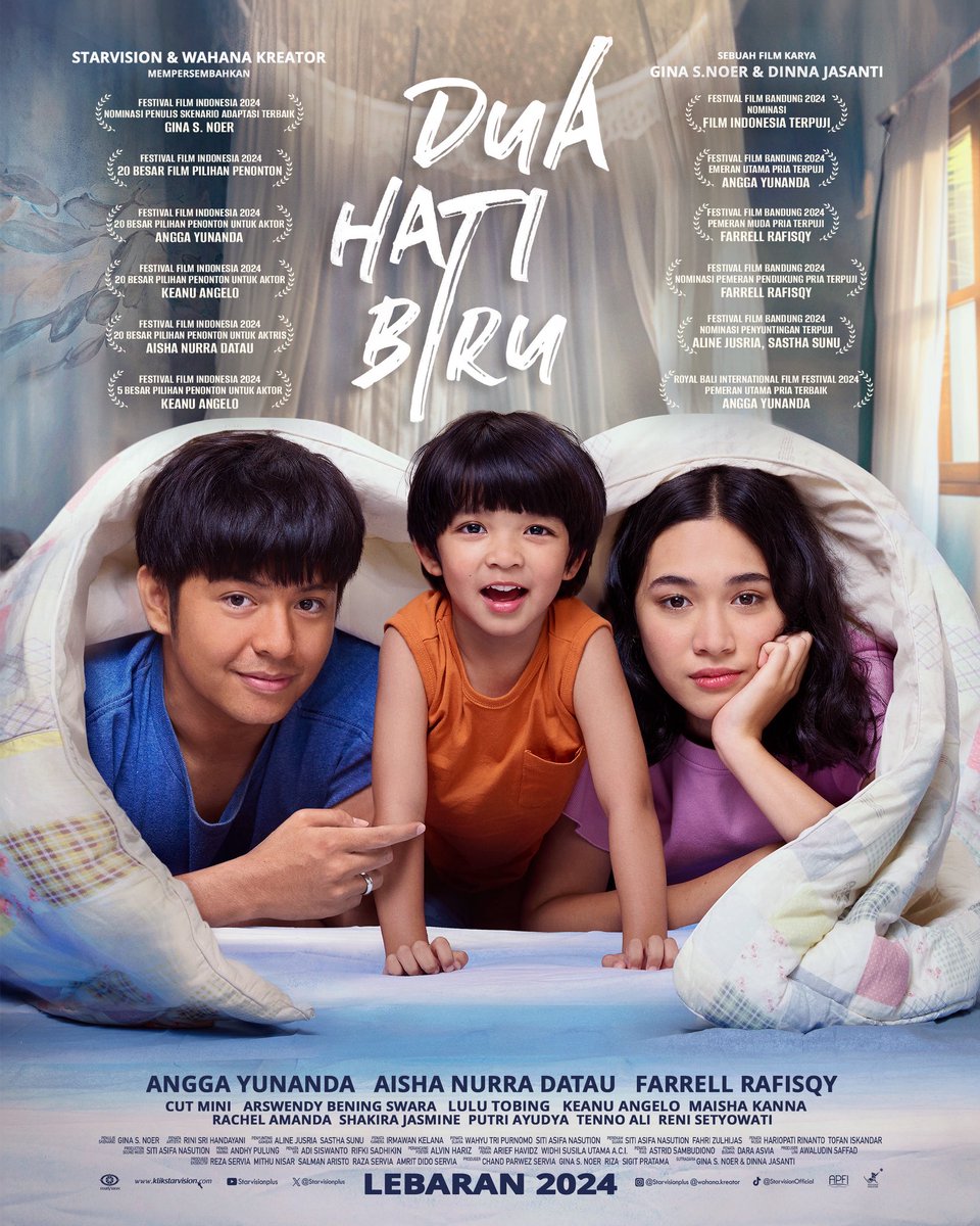 Starvisionplus's tweet photo. Starvision selalu menghadirkan film-film terbaik yang menarik, dan menyentuh hati untuk menemani momen Lebaran bersama keluarga tersayang ✨

​Film 𝐒𝐄𝐍𝐈𝐍 𝐇𝐀𝐑𝐆𝐀 𝐍𝐀𝐈𝐊 menjadi film ke-16 persembahan @Starvisionplus yang akan hadir di Lebaran tahun ini sebagai kado untuk keluarga Indonesia, mulai 𝟏𝟖 𝐌𝐚𝐫𝐞𝐭 𝟐𝟎𝟐𝟔 🌙🕌

𝙇𝙚𝙗𝙖𝙧𝙖𝙣 𝙠𝙪𝙢𝙥𝙪𝙡 𝙠𝙚𝙡𝙪𝙖𝙧𝙜𝙖 nonton Film 𝐒𝐄𝐍𝐈𝐍 𝐇𝐀𝐑𝐆𝐀 𝐍𝐀𝐈𝐊 🏠 

#SeninHargaNaik #FilmSeninHargaNaik #FilmKomang #FilmDuaHatiBiru #FilmGaraGaraWarisan #FilmLebaran