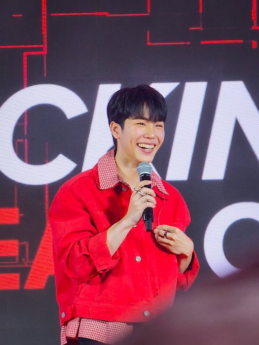 'วอร์ วนรัตน์' ในงานเปิดตัวสินค้าใหม่ล่าสุด 'ROCKING THE REAL CLEAN' 🚀✨ จาก “Roborock” หุ่นยนต์ดูดฝุ่น และเครื่องดูดฝุ่นอัจฉริยะระดับโลก

#RockingTheRealClean 
#พลังสะอาดเหนือชั้นกับRoborock #ROBOROCKxWarwanarat
#วอร์วนรัตน์ #warwanarat