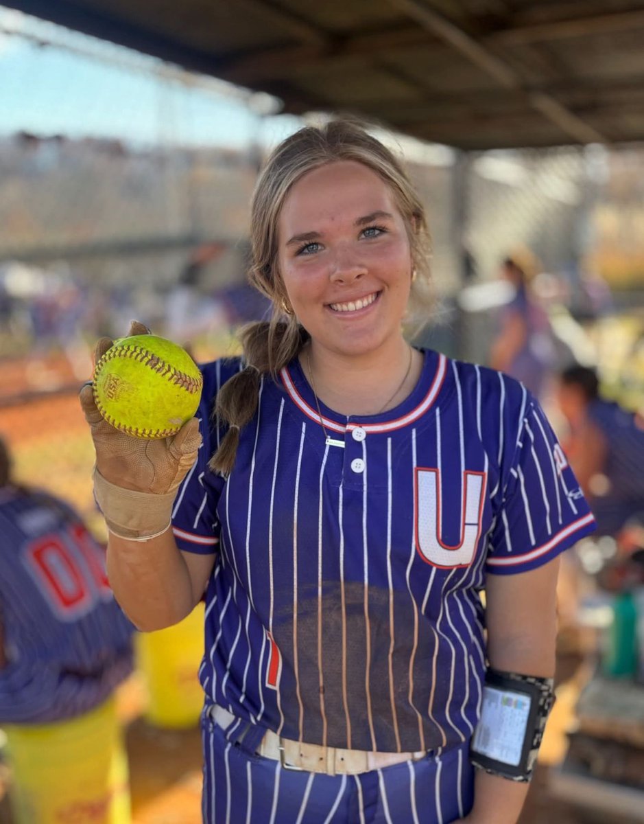 UnityHall2029's tweet photo. Lets say hello to Kaylee Myers. Kaylee is the starting Center Fielder for Unity Hall. Kaylee swings  a big bat and graduates in 2028 https://t.co/aaXytadnHH