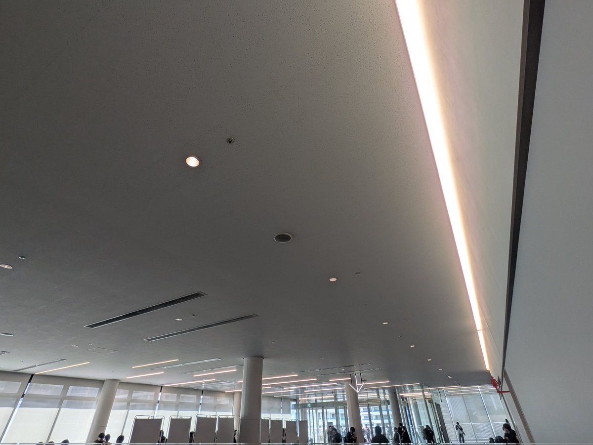 こんな感じのとこで暇してます