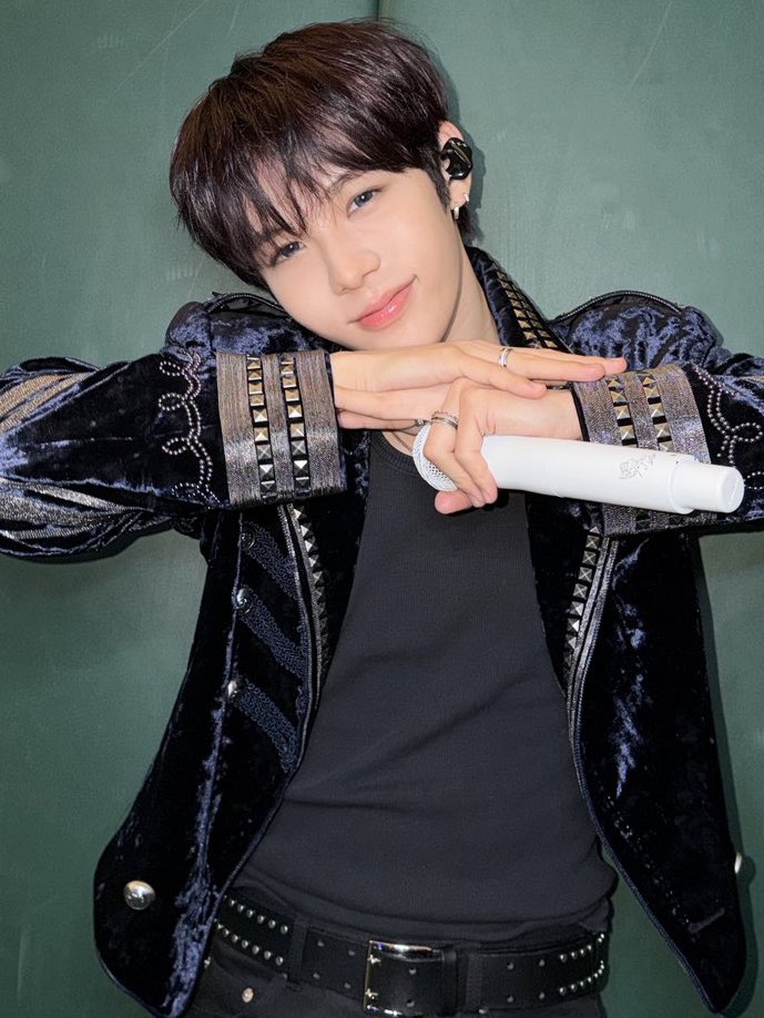 可愛い…(´༎ຶོρ༎ຶོ`)

#RIIZE 
#SHOTARO