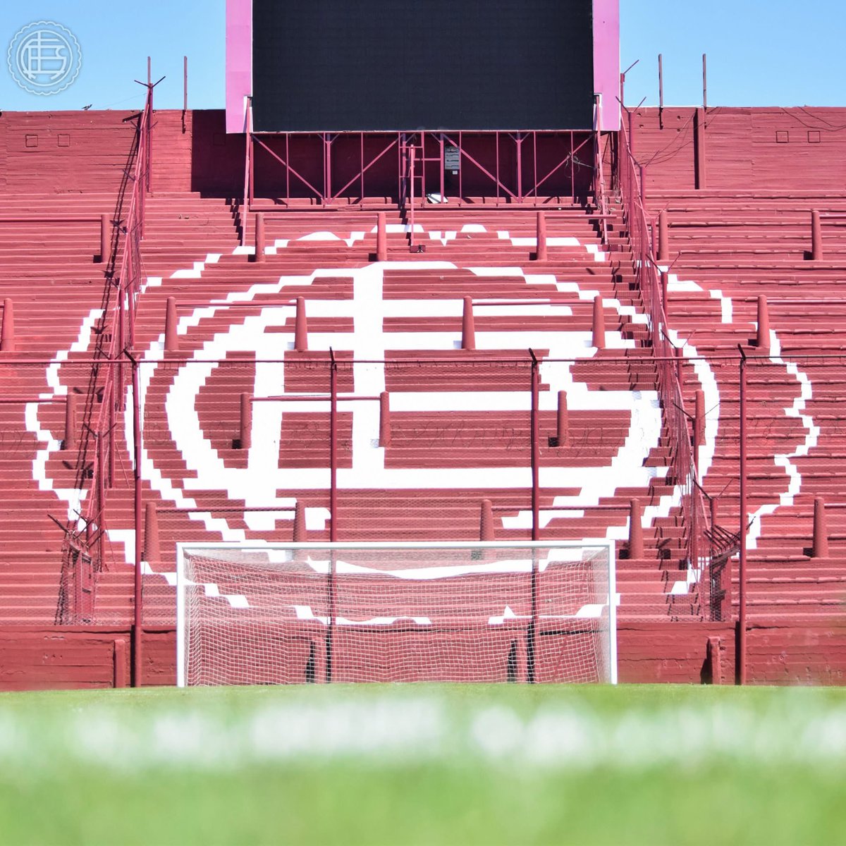 🤯🇦🇷 Lo de Lanús desde 2006 hasta hoy es DESCOMUNAL:

🥈Subcampeón Clausura 2006.
🏆 CAMPEÓN Apertura 2007.
🥉 3º en el Clausura 2009.
🥈 Subcampeón Clausura 2011.
🥉 3° en el Torneo Final 2013.
🥈 Subcampeón Torneo Inicial 2013.
🏆 CAMPEÓN Copa Sudamericana 2013.
🥉3° en Liga