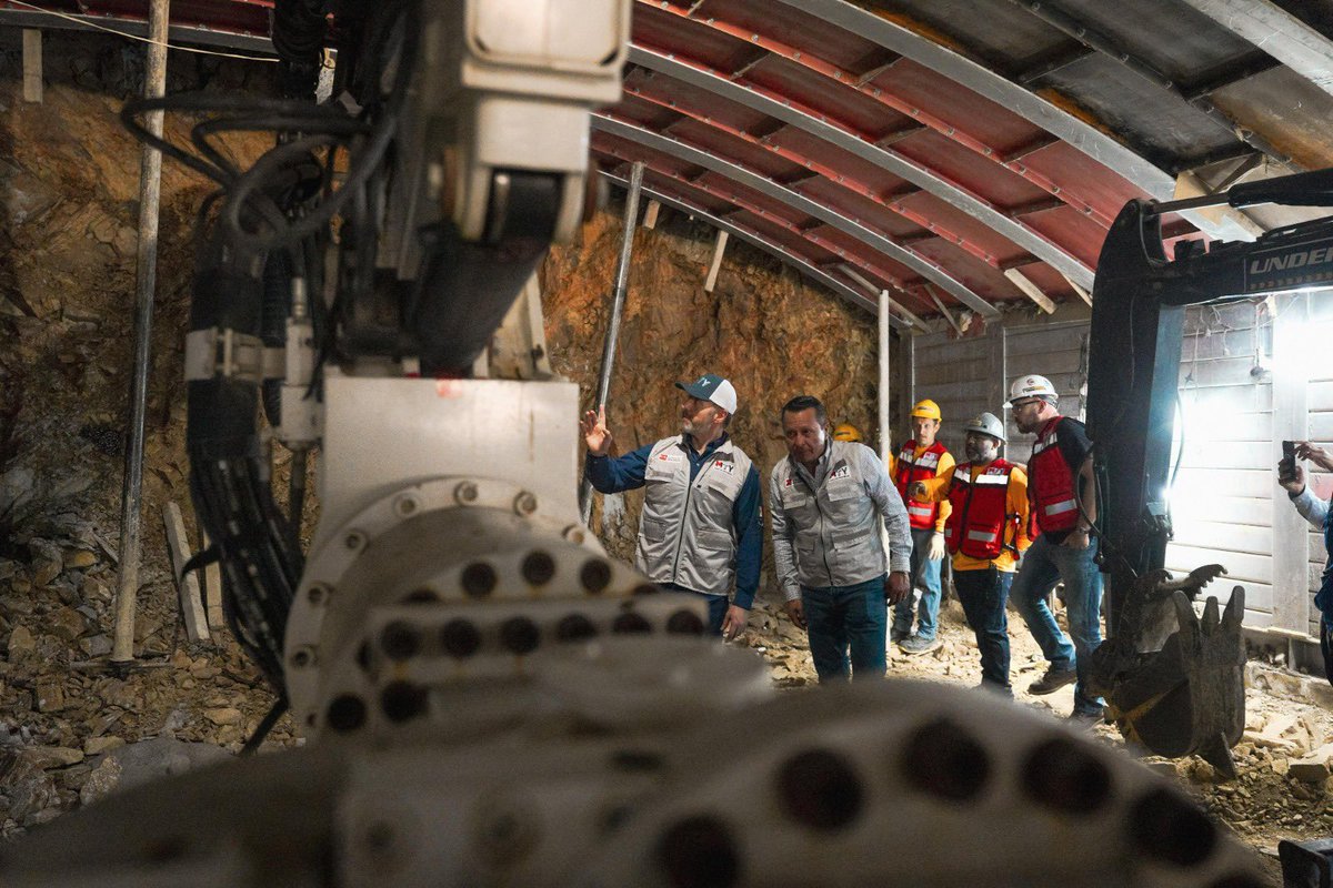 Personajes tweet media