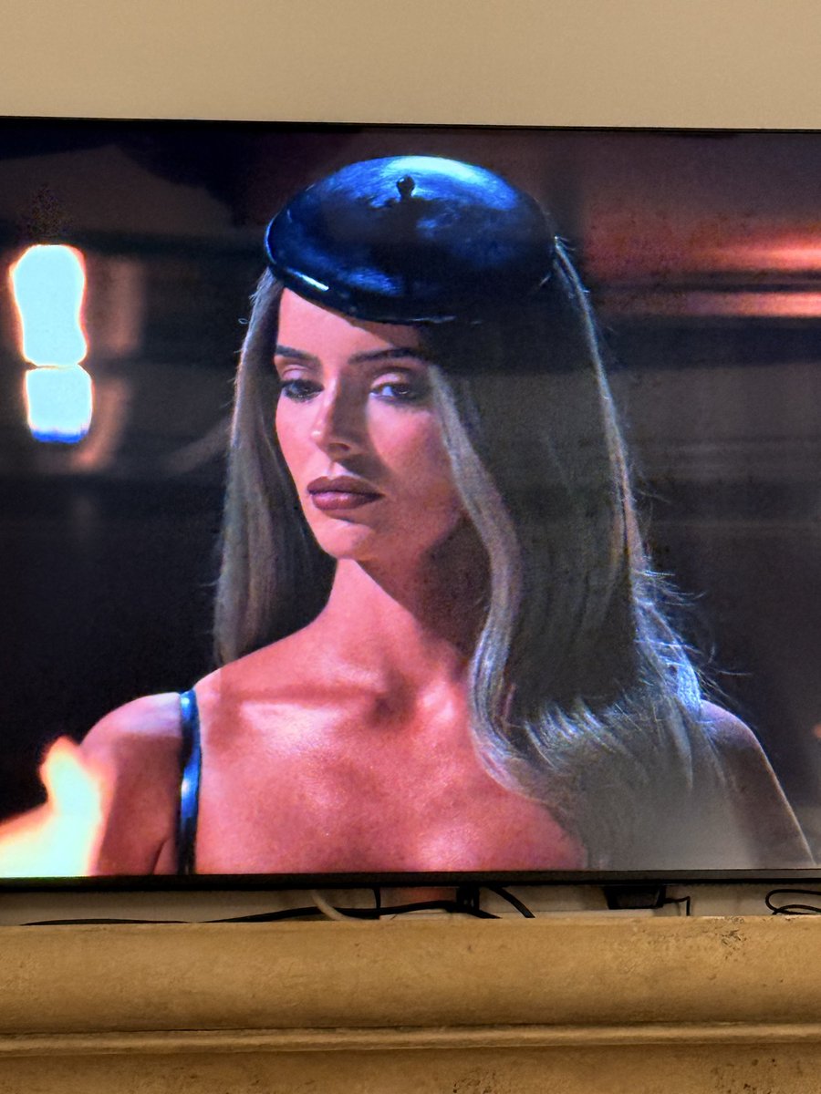 SydneyCheaney's tweet photo. I’m tinking she only wears these hats because there’s nothing underneath #traitors #TraitorsUS https://t.co/ido91PZuFm