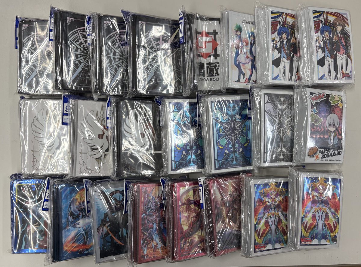 ヴァンガード 】 スリーブ大量に買い取りさせていただきました😊