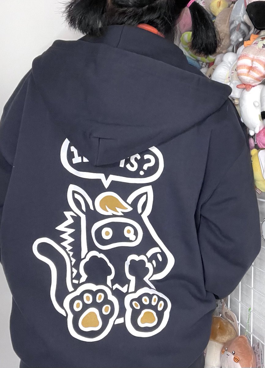 band_idiots's tweet photo. ✨ NEW GOODS ✨

오늘부터 이디어츠의 라이브 현장에서 말? 후드집업을 구입하실 수 있습니다! 🐴?😿?
* 기모가 아닌 쭈리 원단입니다.

색상 : 그레이, 네이비
사이즈 : L, XL, 2XL
가격 : 45000원 https://t.co/47zUywczqn
