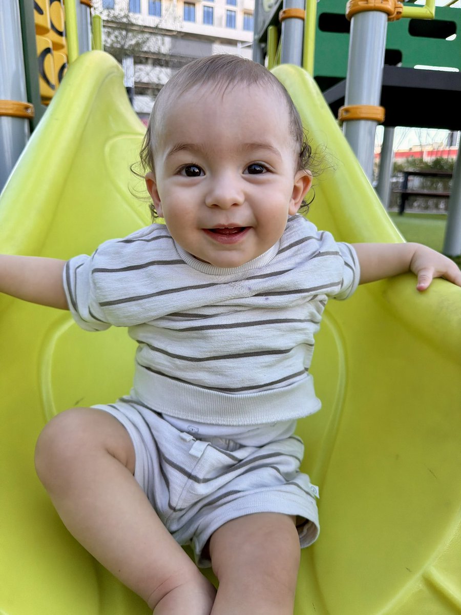 Kim Poti 🍓 tweet media