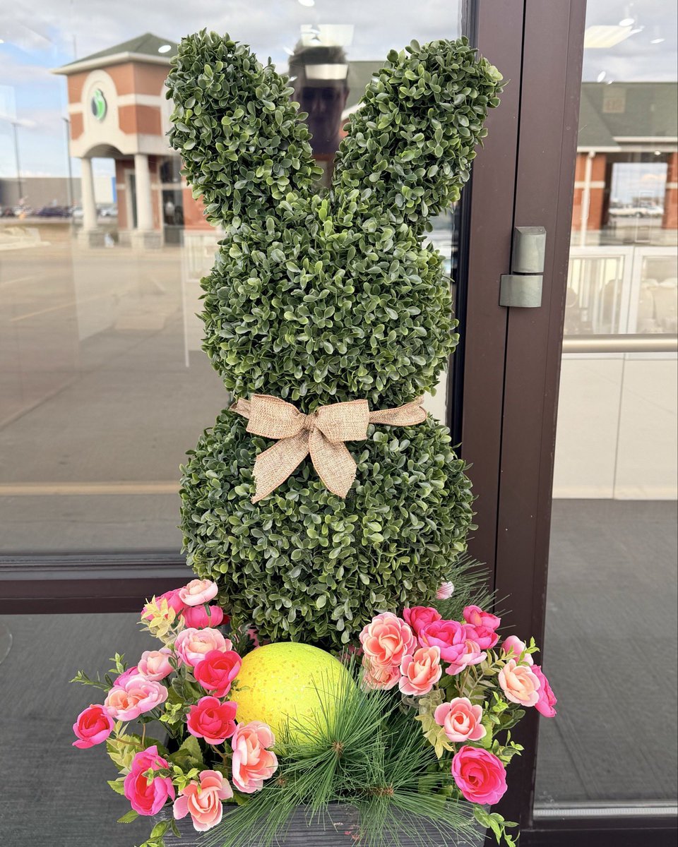 jannajae's tweet image. Feeling festive for Easter 🐰 Love these bunny topiaries! 

Follow my LTK @jannajae on the @shop.LTK app to view this post and get my exclusive app-only content!

#liketkit #LTKSpringSale #LTKdayinmylife #LTKSeasonal
@shop.ltk
liketk.it/5W6c7