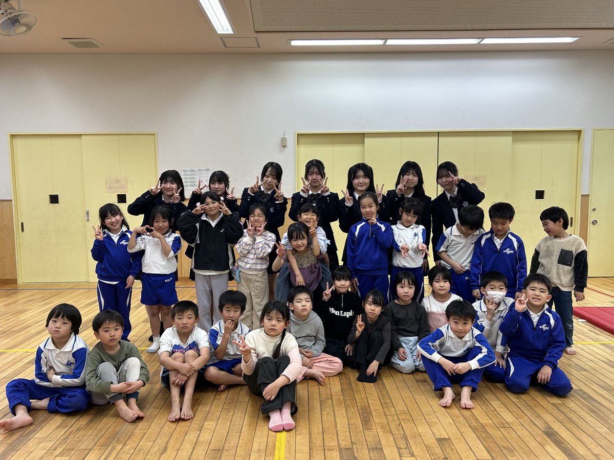 SOproKobe's tweet photo. 虹のエール🌈
なぎさ児童館を訪問させていただきました！

みんな､元気いっぱい踊り
たくさんの夢を聞かせてくれました⭐️

なぎさ児童館の皆様、ありがとうございました！

#soonproject #神戸支部 #虹のエール https://t.co/nHzKefulvy
