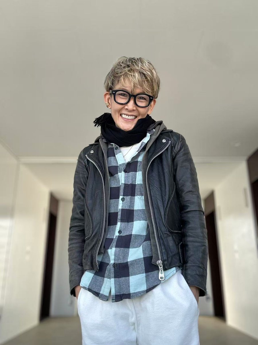 kantanindee's tweet photo. こんにちは!
今晩サブスクUP予定です,お楽しみに。
シグナルコーデいかがでしょう✨
#バイク女子
#jisa
https://t.co/86z6KoxSGO https://t.co/GpksJhwtX9