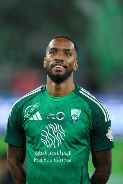 ما بدر من توني لاعب #الأهلي تصرف مرفوض ومشين،ودخيل على ديننا وعاداتنا وتقاليد مجتمعنا،وقدحدث أمام مرأى الجميع وعبر القناة الرسمية
نطالب لجنة الانضباط والأخلاق بالتحرك الفوري، وتطبيق العقوبة المستحقة وفق النظام المعمول به دون تأخير، ليكون ذلك رادعاً لكل من يتجاوز القيم والضوابط.