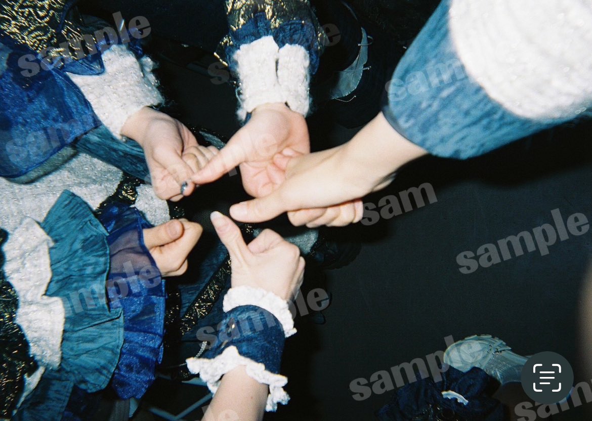 ⋱ULTIMATE TRAITORS TOUR 2026 ⋰     
      ⋱ ⋱ Memorial 写ルンです ⋰ ⋰

本日より、ツアー各地で撮影した
「写ルンです」写真の販売が決定📸❕

----------------------------------

◻︎Price　3枚￥1,000
◻︎ツアー箇所・メンバー完全ランダム
◻︎数量限定