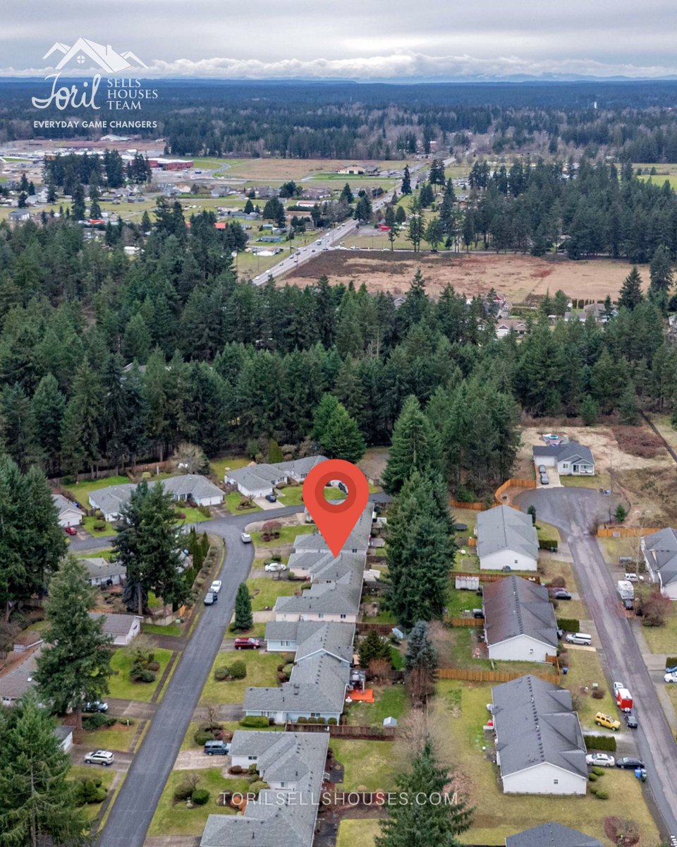 TorilSchoepfer's tweet image. 2BR + Den (easy 3rd!) in gated Graham community 🔥🏡

🏡 Open House: Feb 28 | 12–2PM
📍 8815 222nd St Ct E
Updated kitchen, Murphy bed, 2-car garage, A/C, tankless WH, big patio + fenced yard. Move-in ready.
📲 253-350-2638
🔗 torilsellshouses.com

#JustListed #GrahamWA