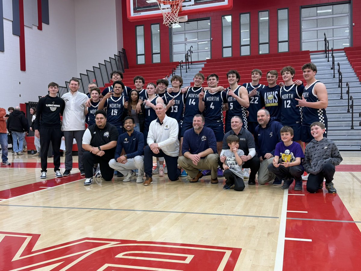 ANLightningBball tweet media