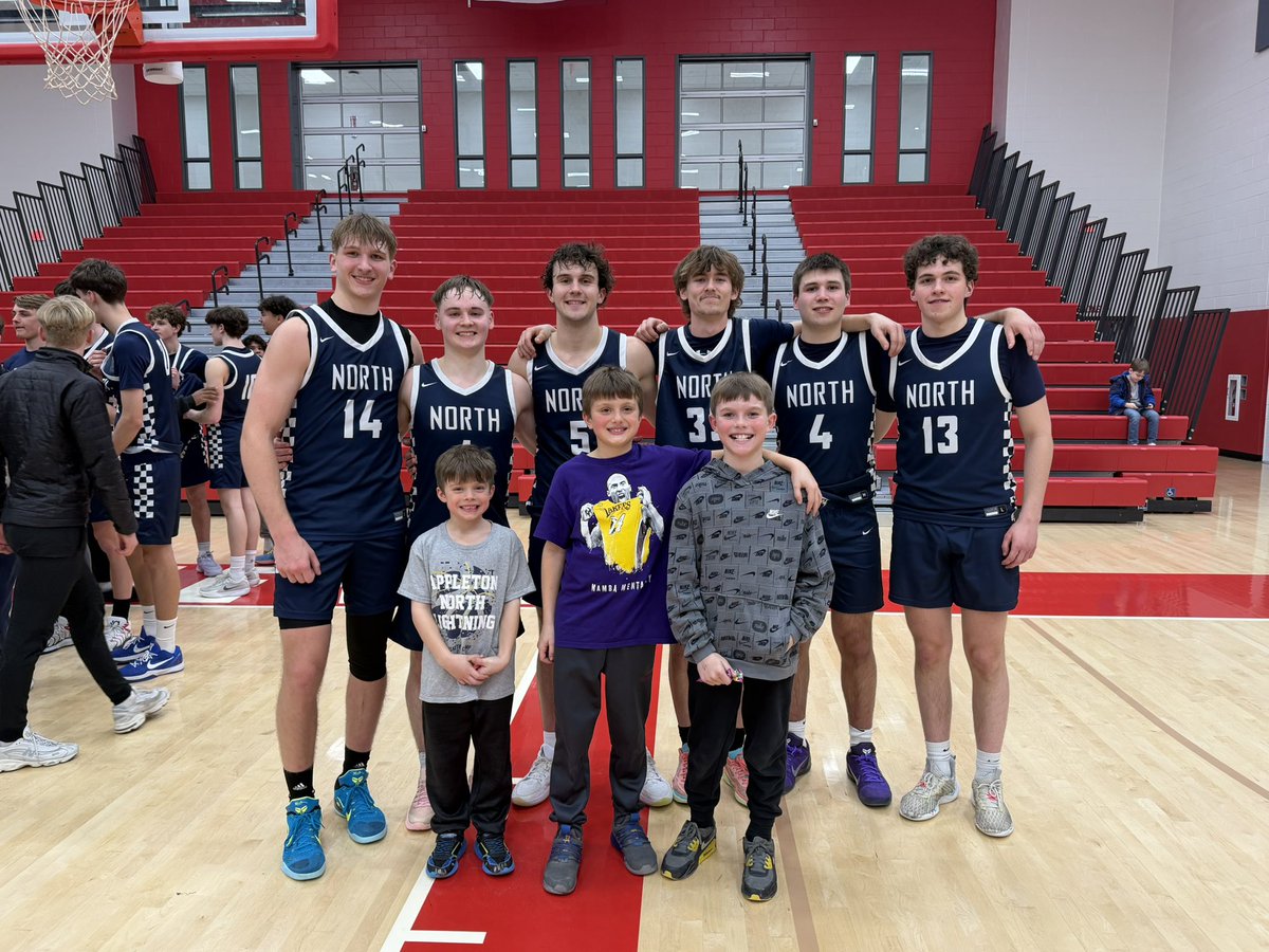 ANLightningBball tweet media