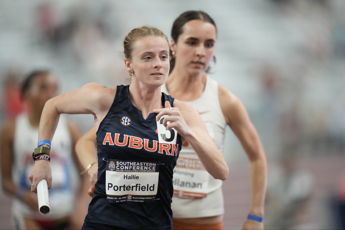 AuburnTFXC's tweet photo. Making waves! 🌊

The women's distance medley race records the second fastest time in Auburn history!

#WarEagle https://t.co/U0kvQv3Cdx
