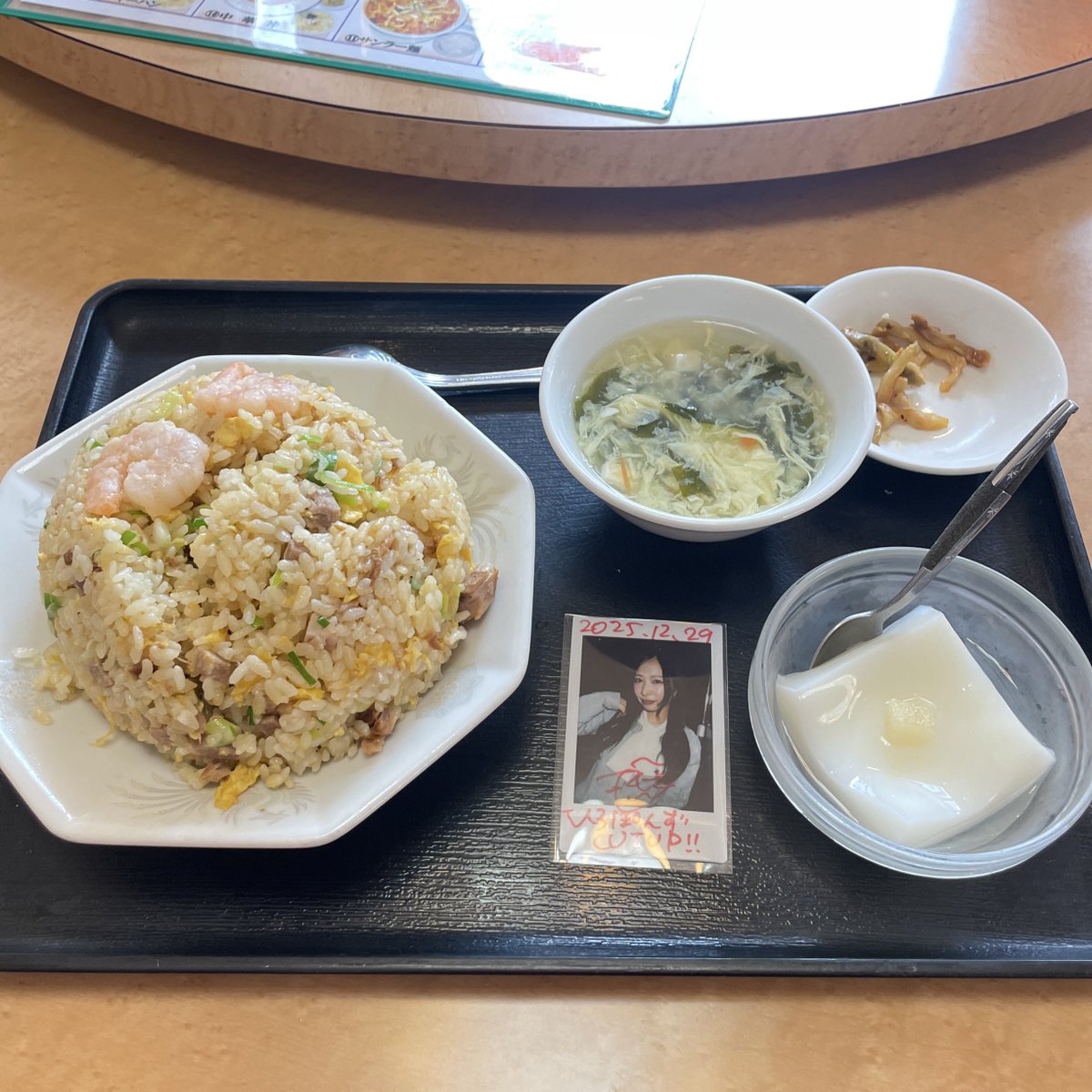 今日のランチです♪
唐突に炒飯が食べたくなってコチラへ✨
五目炒飯美味い😋🥄