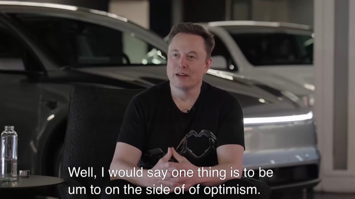 イーロン・マスクへ質問 「若者に向けた人生のアドバイスはありますか？」

イーロン・マスク｢『楽観的（オプティミズム）』の側に立つこと、でしょうか。未来に対して楽観的であることです。悲観的で正しいよりも、楽観的で間違っている方がいい。その方が人生の質（QOL）はずっと良くなります。