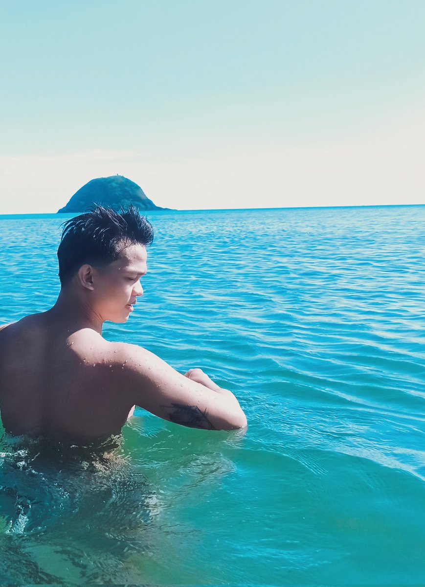 yourekaj's tweet photo. 🔥🧜‍♂️ https://t.co/xrmkEw6mQW