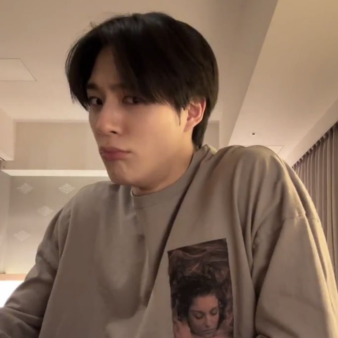 เจโน่สงสัย                                                เตน่อสงสัย