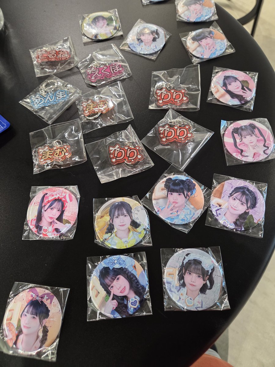 CHARHAN(SS)🍨🤍💙 tweet media