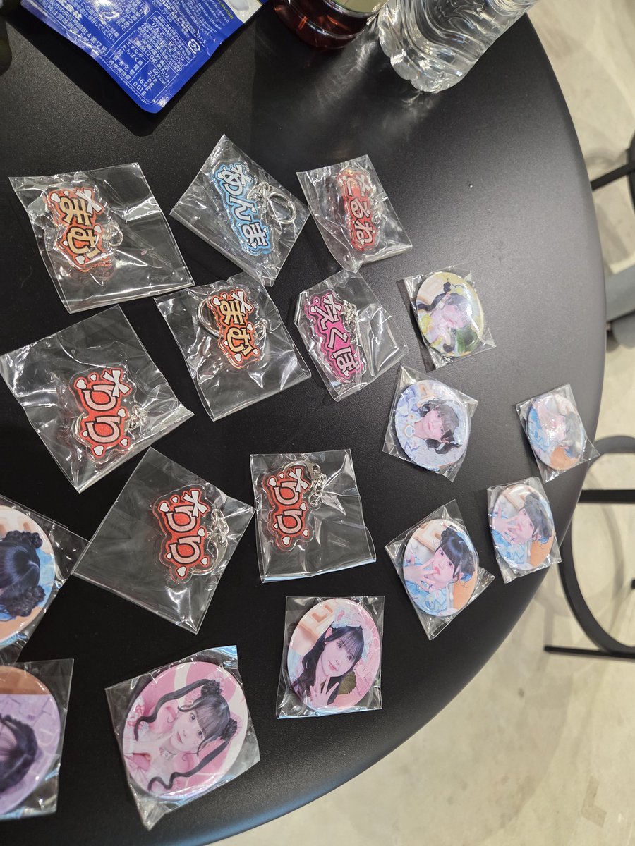 CHARHAN(SS)🍨🤍💙 tweet media