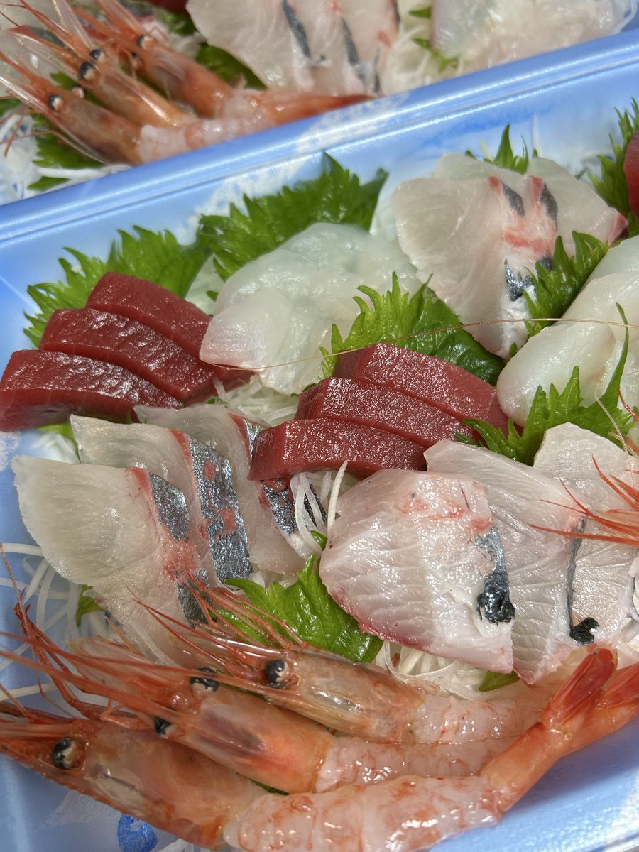 お刺身盛り合わせのご注文どんどん承りますよ🫡