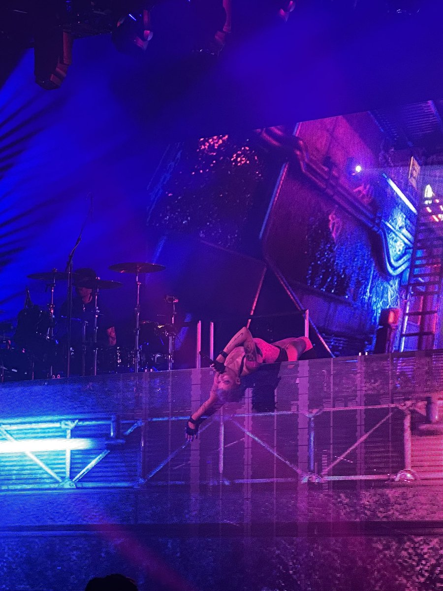 josh 💭 tweet media