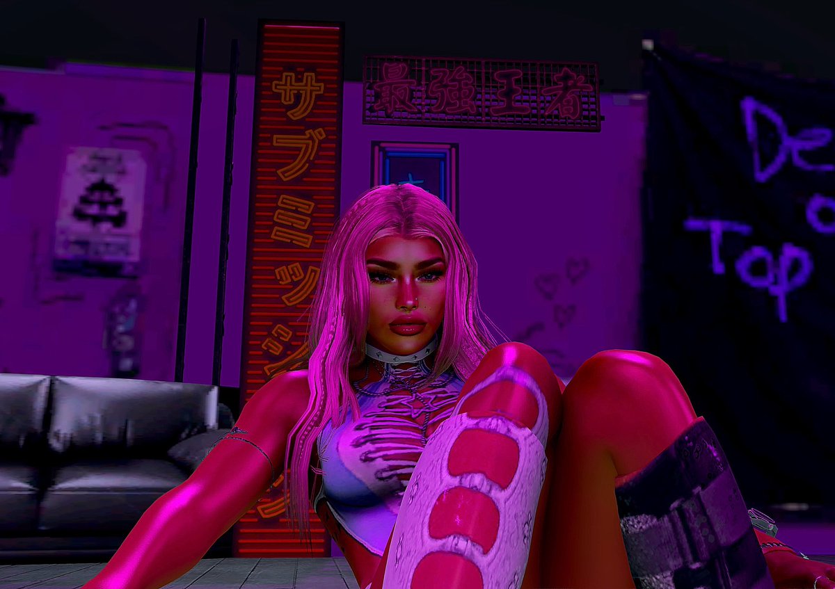 OfficiallyCart_'s tweet photo. PLEASE SAY HELLO to my star studded body guard, she excudes star quality and is certainly up to My standards! Athena Petrova!✨📣 #HotGirlsLoveCarterVarnado https://t.co/7RJh3mYz2o