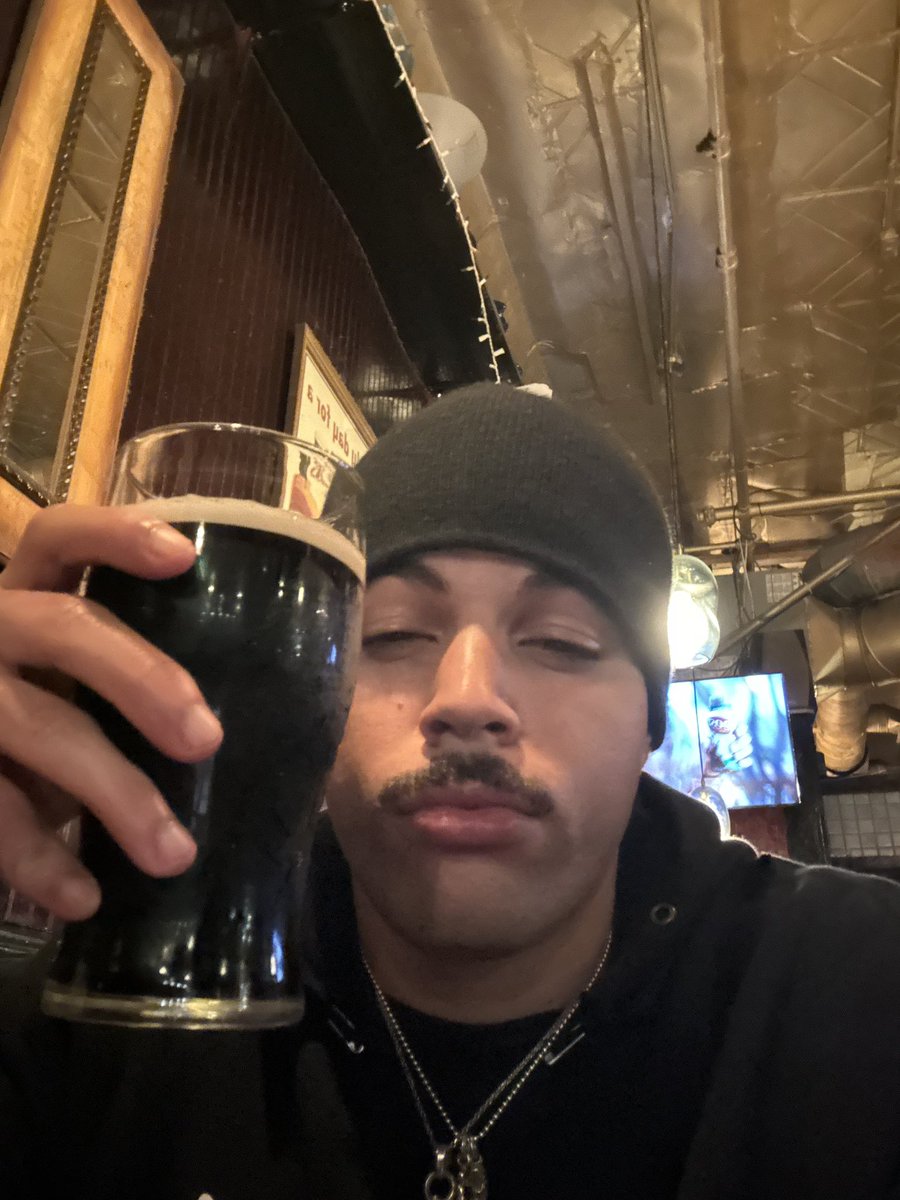 popular loner tweet media