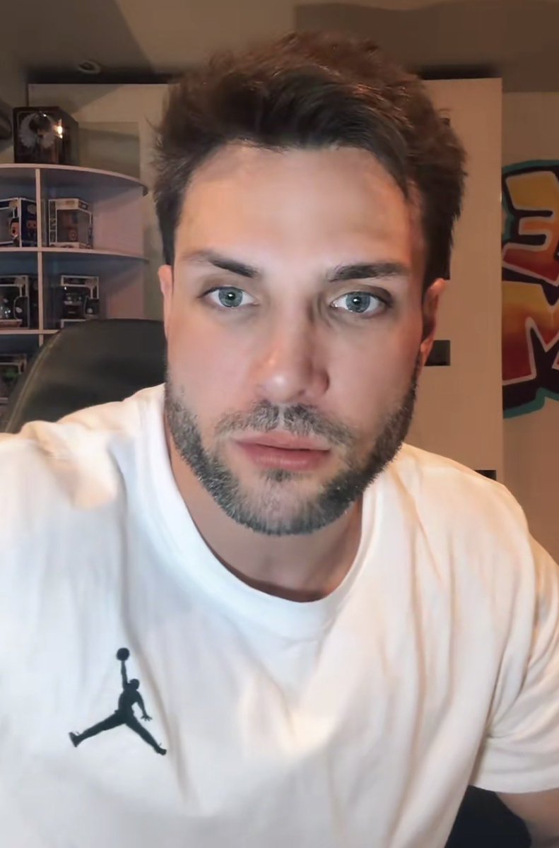 Gracias precioso #NicolaPorcella por este ratito de live. Eres el mejor. TQM 💚💚💚.