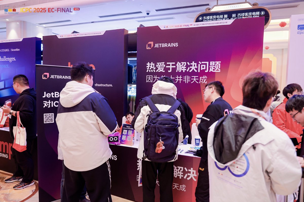 ICPCNews tweet media