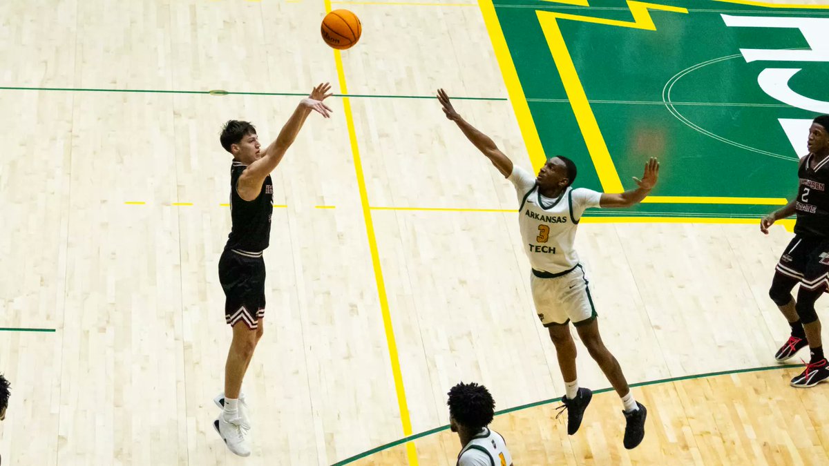 Reddie Men's Basketball tweet media