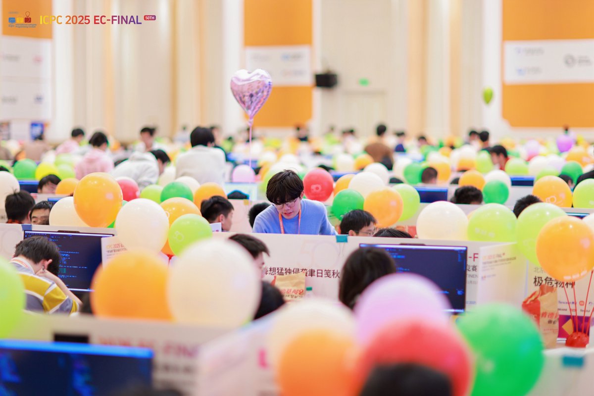 ICPCNews tweet media