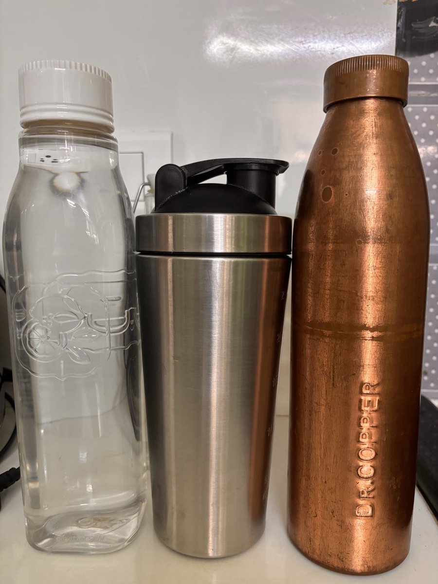 pargaien's tweet image. The Trinity of staying hydrated. 🧘‍♂️⚡️ 
Which one is yours ? 

#FridayVibes 
#plastic 
#HealthyHabits 
#GoodMorningX
