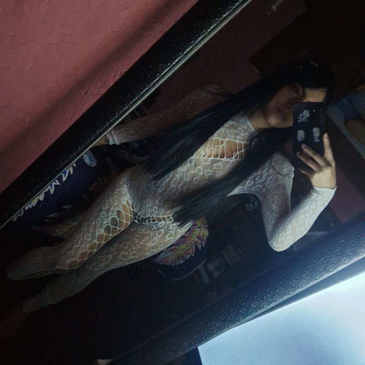 PYbacache's tweet photo. 🔥👻quiero ser tu fantasma , la que se desaparece aveces mijito 👻🔥activa https://t.co/ySGgiMadK4
