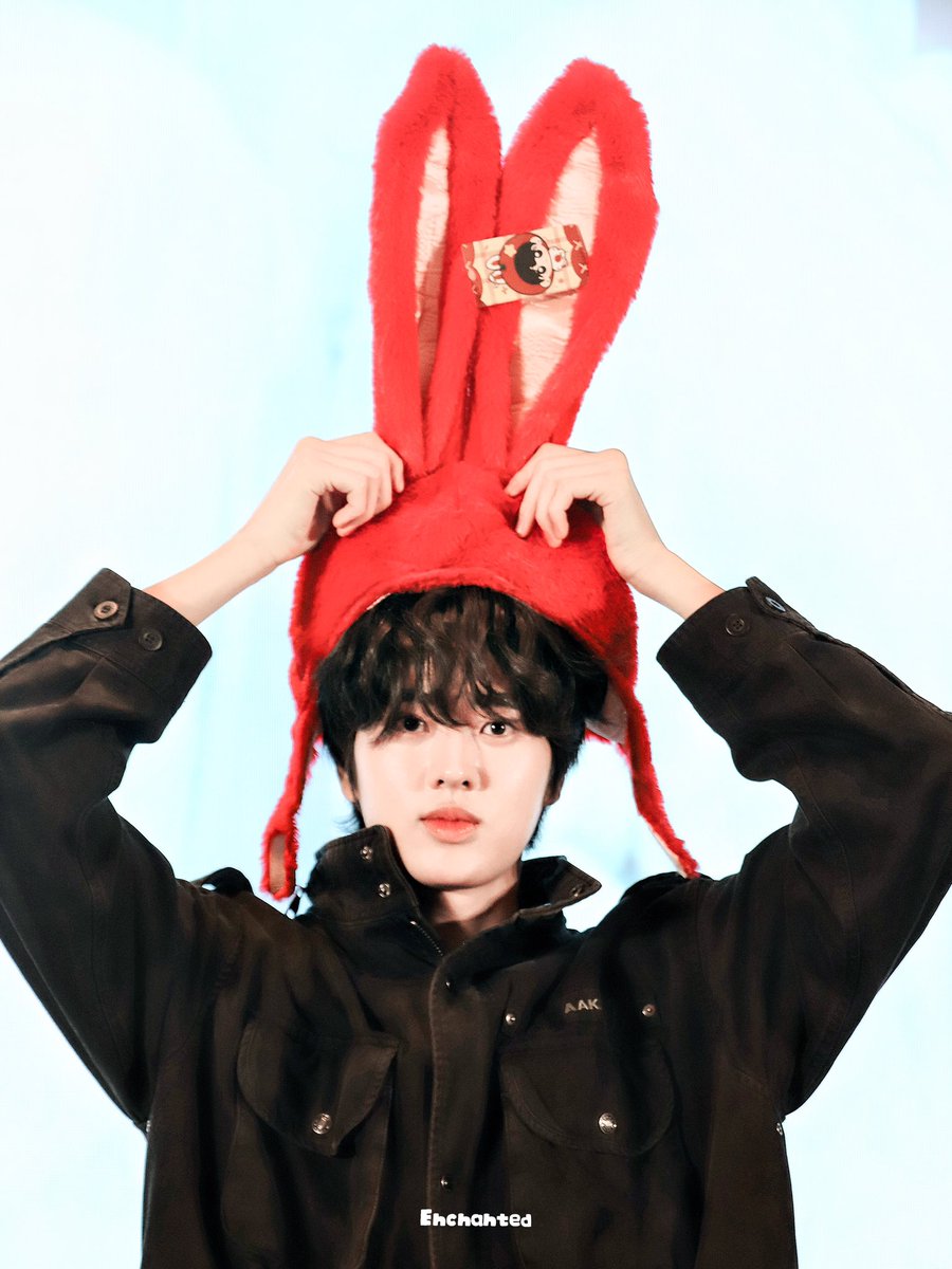 enchanted0227's tweet photo. ❤️🐰🥰

#TEMPEST #템페스트
#은찬 #EUNCHAN
#HAPPY_EUNCHAN_DAY https://t.co/6HFacKYjIc