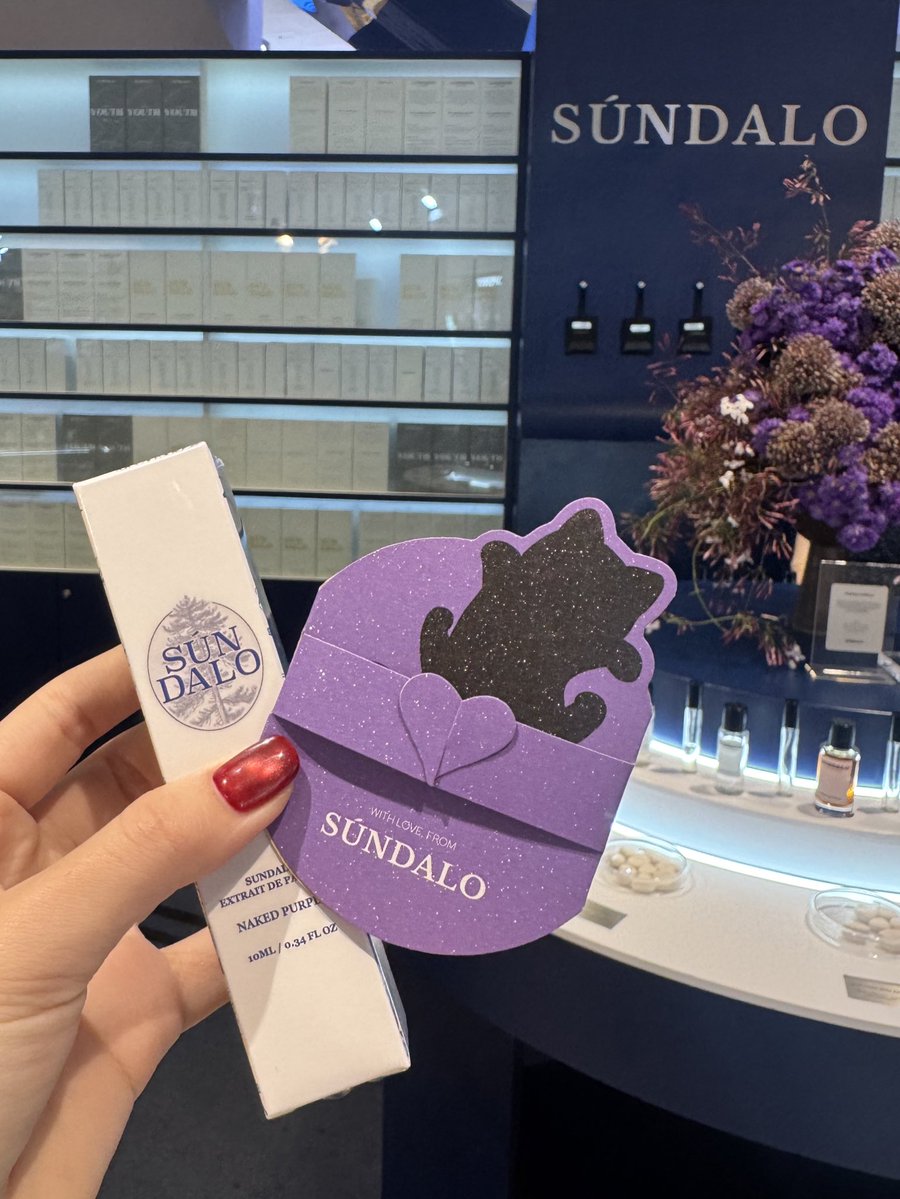 สิ่งนี้น่ารักมากกกกๆๆ 🥺💜✨🐈‍⬛

#10velyxSUNDALO 
#HAPPYTENDAY
#centralwOrld