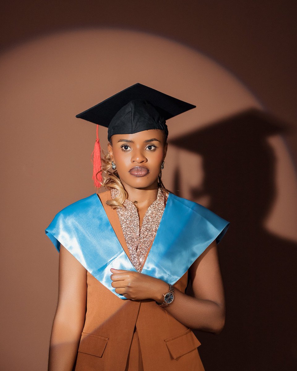 Daphine Darren🇷🇼🇺🇬 tweet media