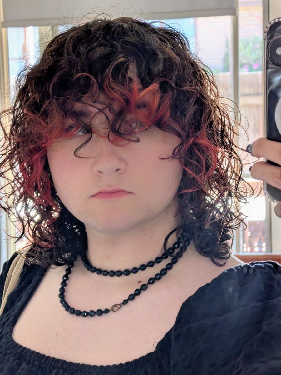 julia !!❣️🇵🇸❣️ tweet media