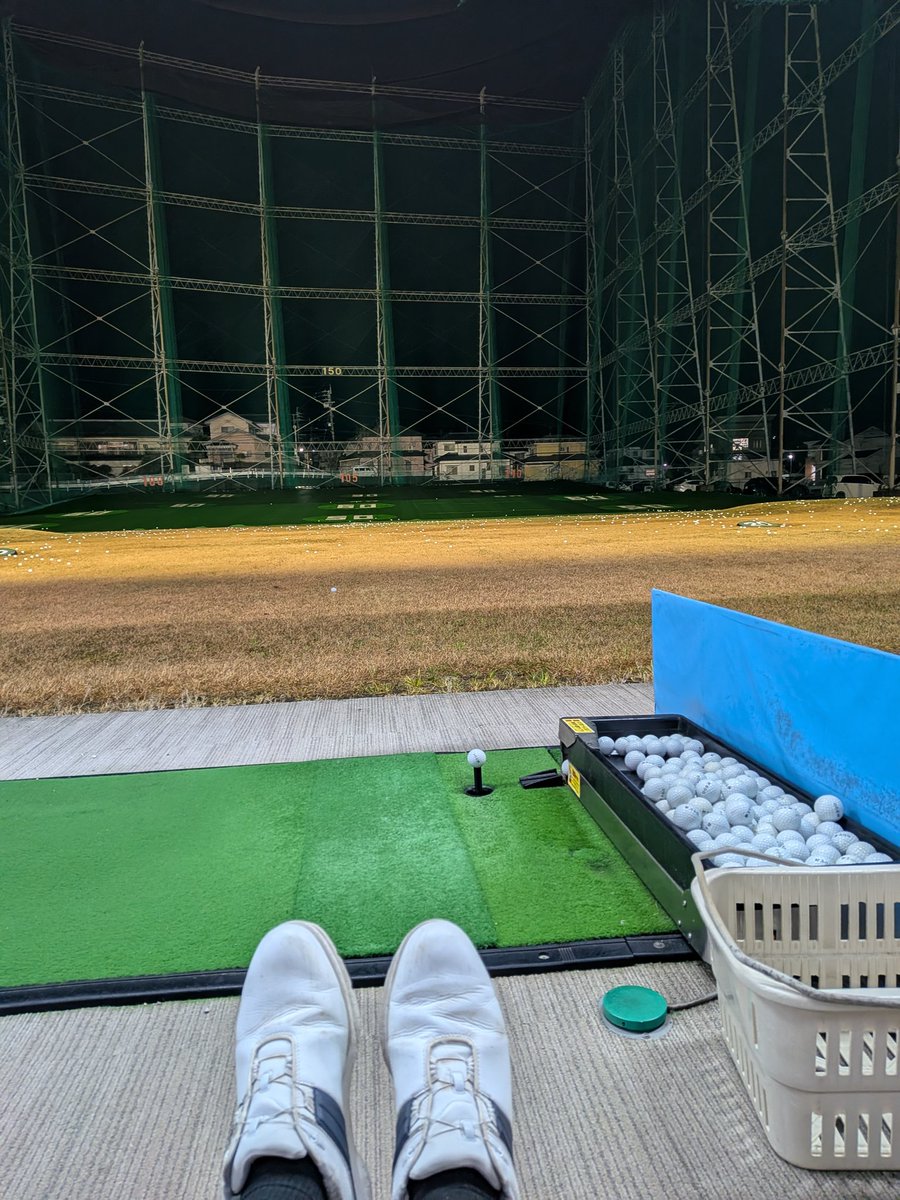JUNAIGOLF's tweet photo. 練習不足🏌️😓
ラウンド前に週イチしか練習来れない😢
一球一球を大事に打つ！ https://t.co/1zDDPe7SUM