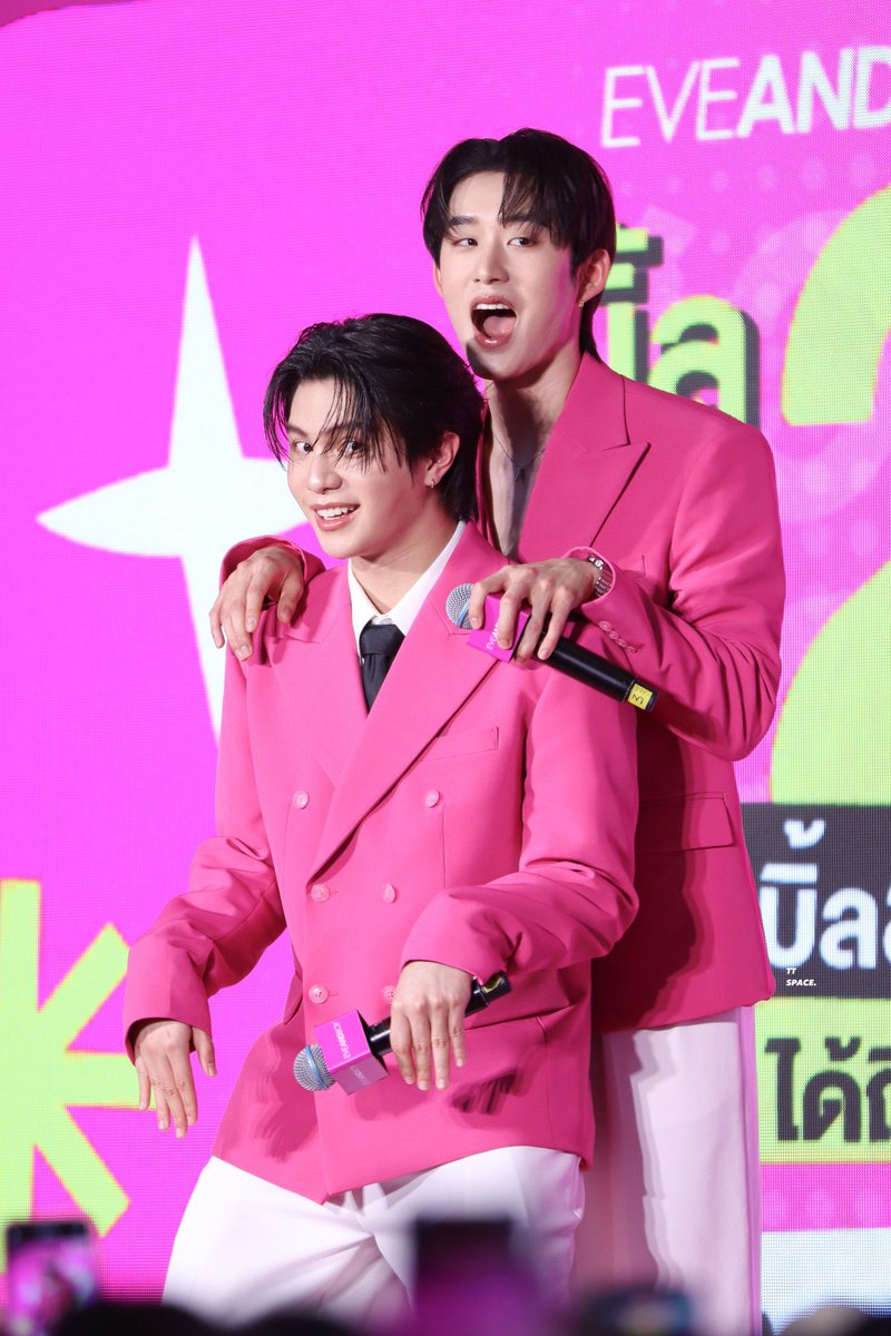 lucu bangettt anjirr bye.

WILLIAMEST GLOW ERA
#EVEANDBOYXWILLIAMEST 
#WilliamEst #วิลเลี่ยมเอส 
#williamjkp #est_rvp