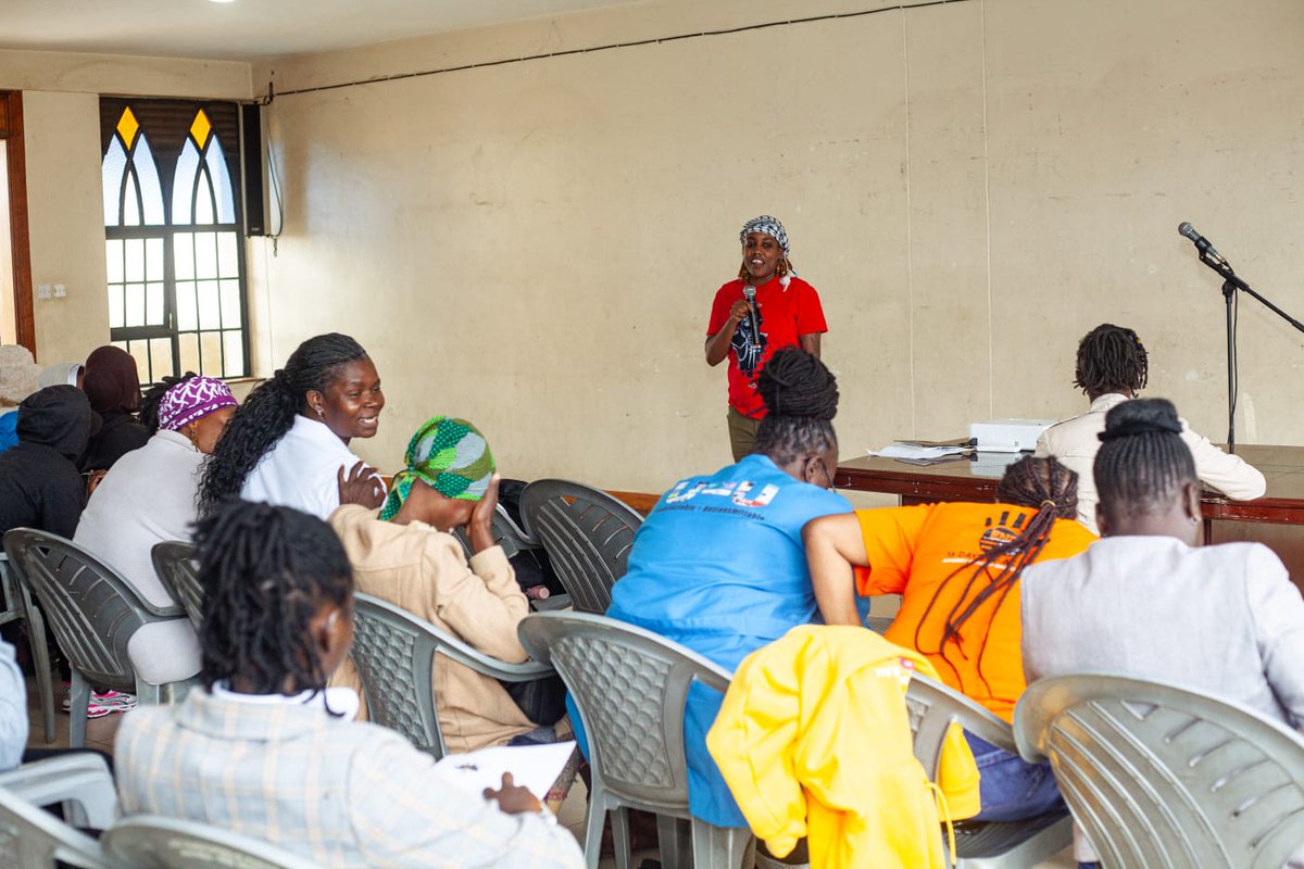 Miss mwenesi tweet media