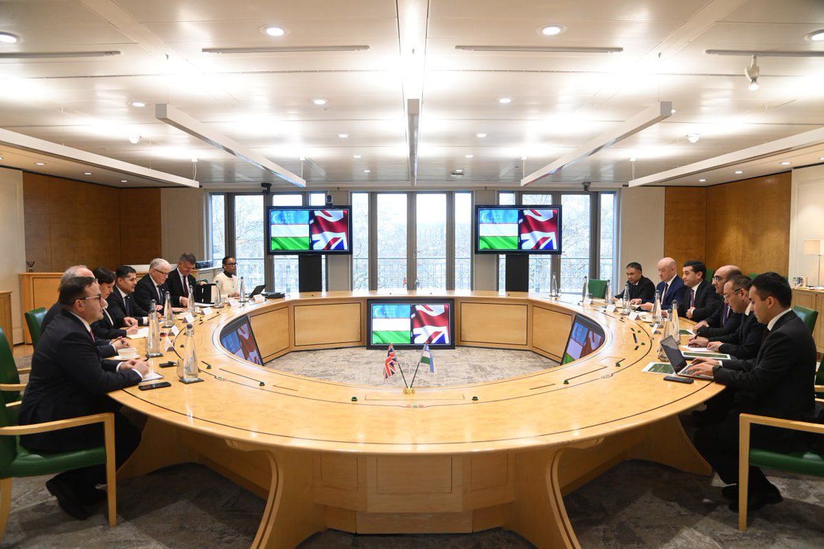 FM_Saidov's tweet image. Met with Mr. Ariel Flores and members of the Management Board of #BP.

We discussed #Uzbekistan’s ongoing energy sector reforms, efforts to further improve the investment climate, and prospects for advancing major joint projects. 

Particular attention was given to progressing