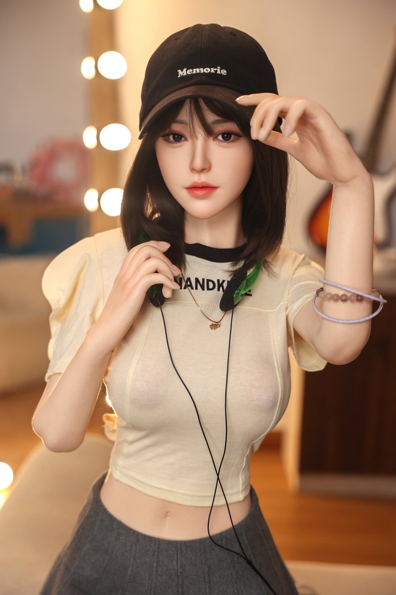 Normondoll official tweet media