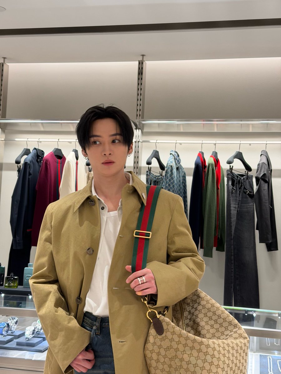 260227 ✧ 5:36 pm kst | 10:36 am cest

[picture]