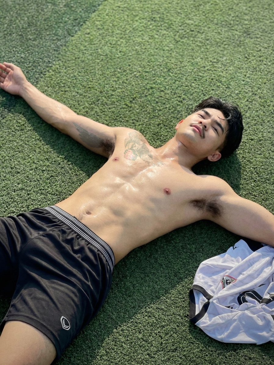 🥵 🦵⚽️ 🫸🏻🍚🥛