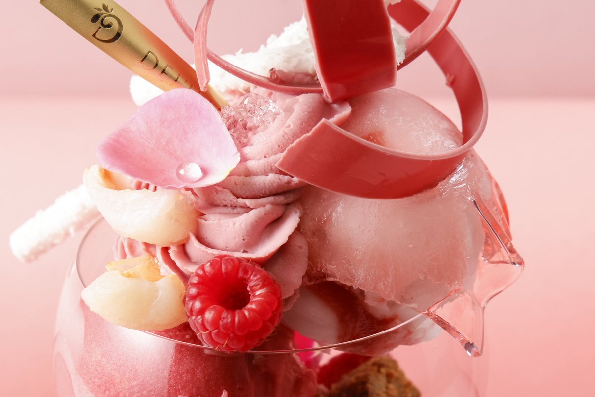 映画ウィキッド〜永遠の約束〜より

東京ミッドタウン日比谷デリーモ
3月3日より限定パフェ販売

なんか最高にいい感じなんですけどどうかな？