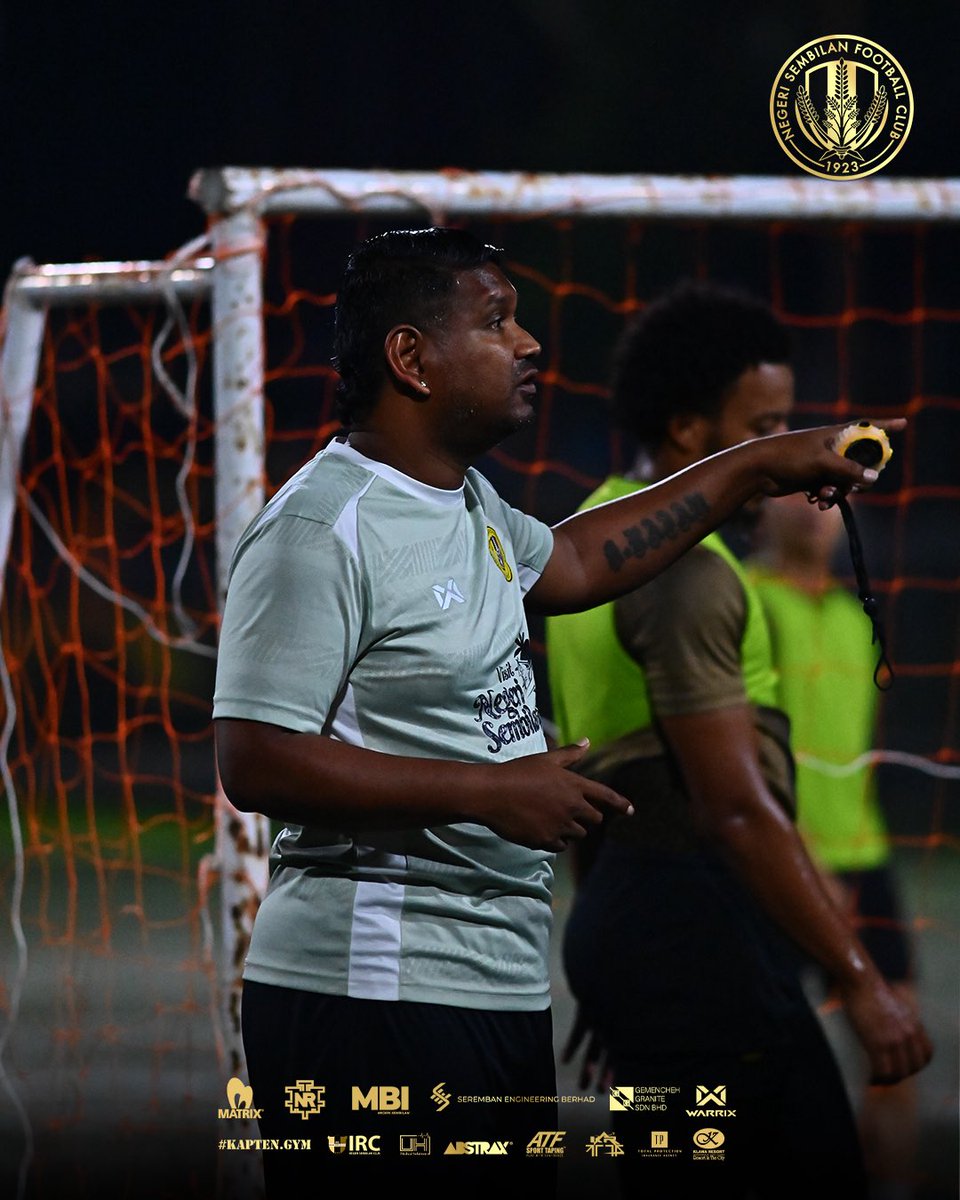 RAJAN KORAN SUNTIK PENAMBAHBAIKAN TAKTIKAL THE JANGS, SEDIA GEMPUR SABAH FC DI LIKAS

SEREMBAN – Ketua Jurulatih Interim Negeri Sembilan FC (NSFC), K. Rajan, bersedia mempertaruhkan pendekatan taktikal yang telah ditambah baik bagi menghadapi cabaran Sabah FC di Likas esok.